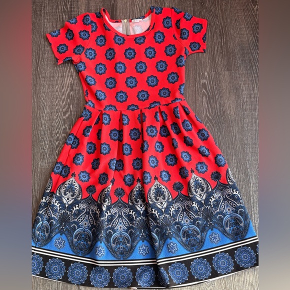 LuLaRoe Dresses & Skirts - LuLaRoe Red and Blue Patterned Dress